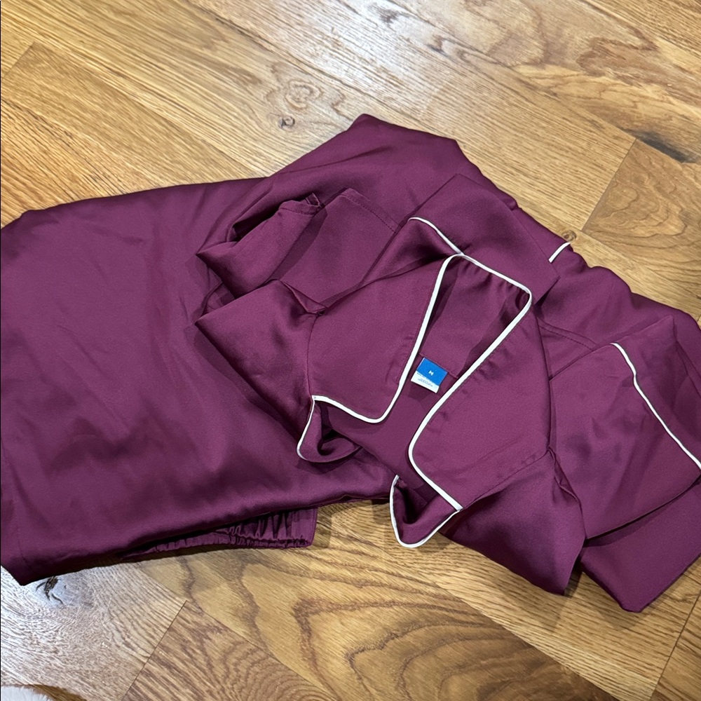 Old Navy Women's Maroon Pajama Set with White Trim
